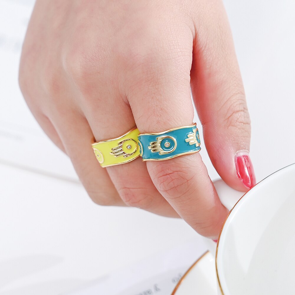 Enamel Wavey Hamsa Hand Ring