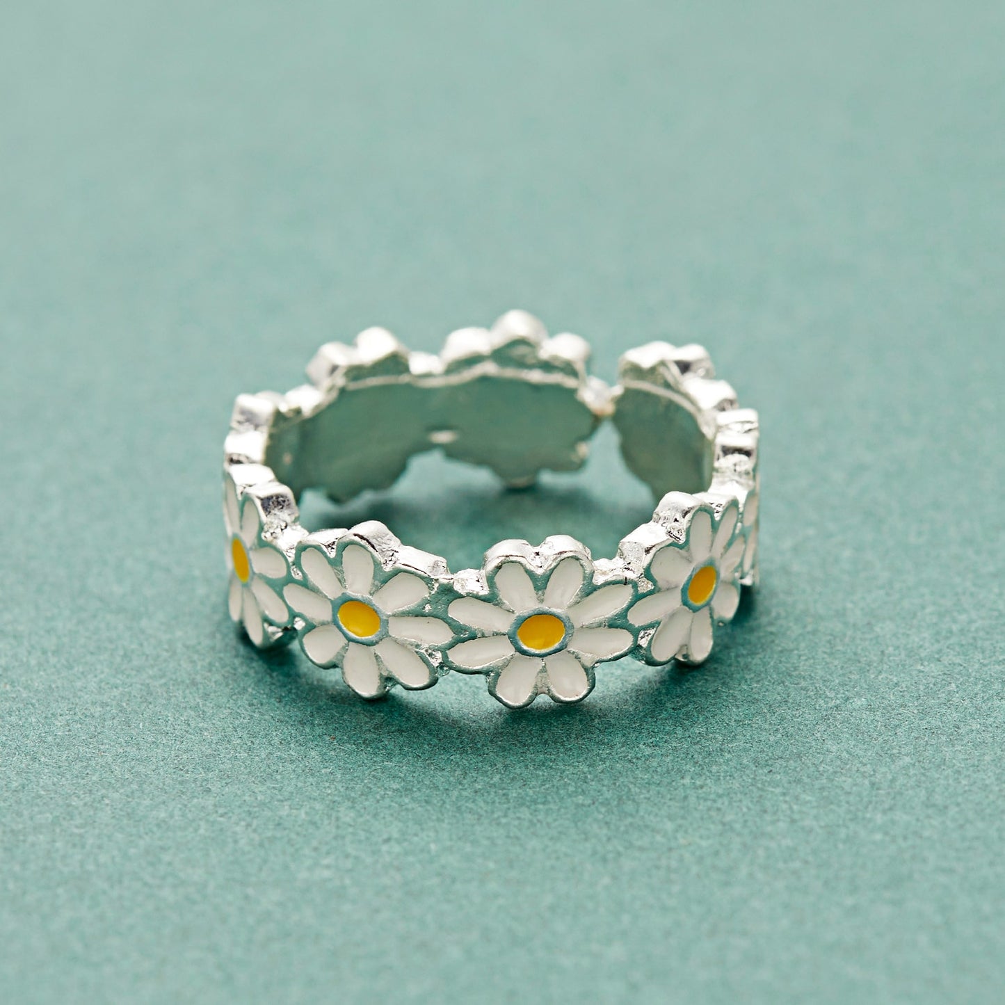 Enamel Daisy Chain Ring